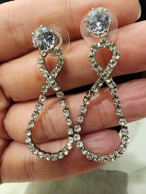 Crystal Teardrop Infinity Loop Dangle Earrings - Silver Tone